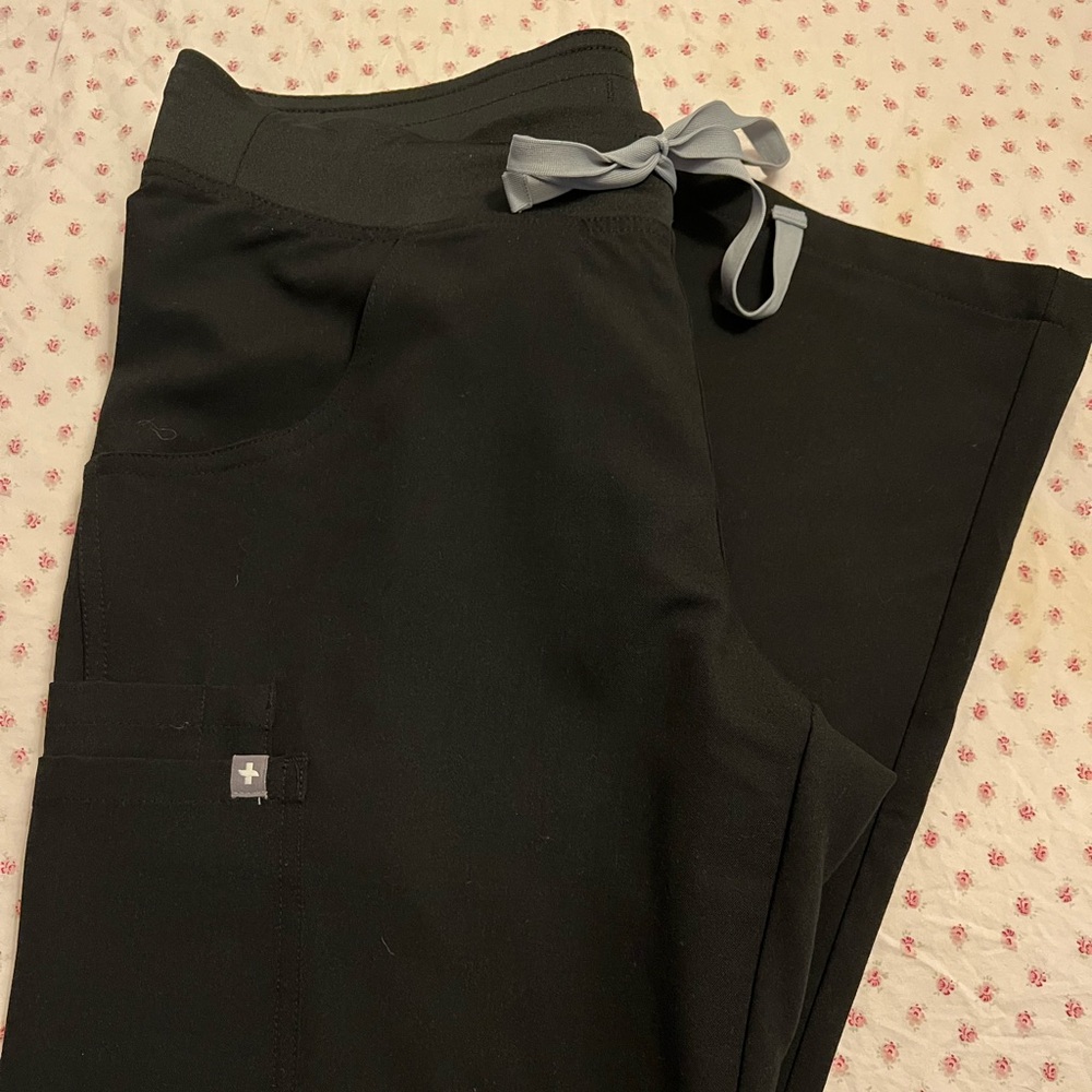 Figs black Kades size small petite